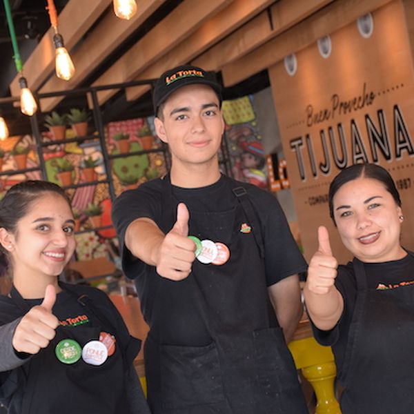 El equipo en sucursal